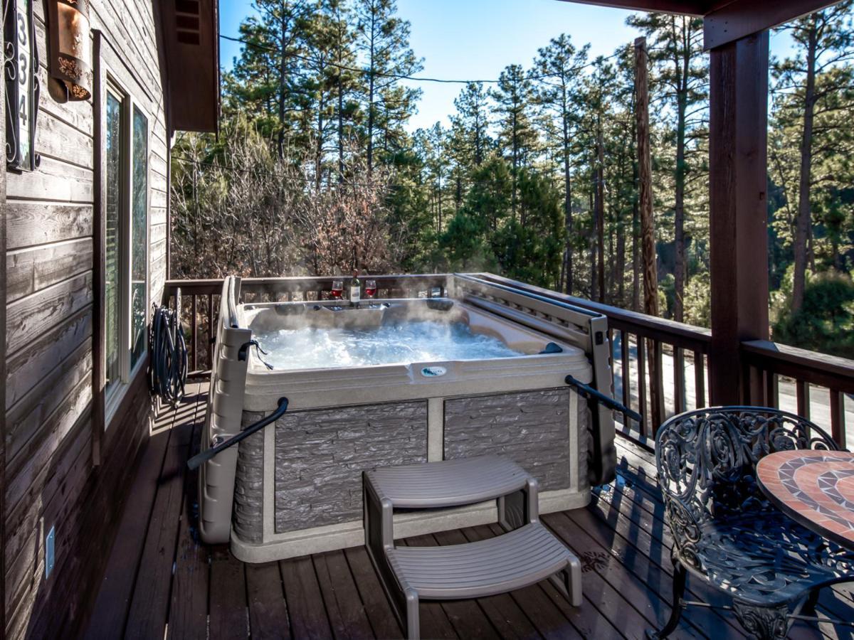 Fifth Dimension, 2 Bedrooms, Wifi, Hot Tub, Game Table, Grill, Sleeps 4 รุยโดโซ ภายนอก รูปภาพ